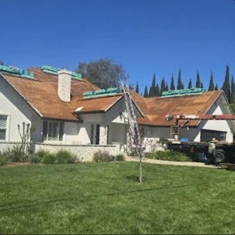 Sacramento home roof tear off before replacement